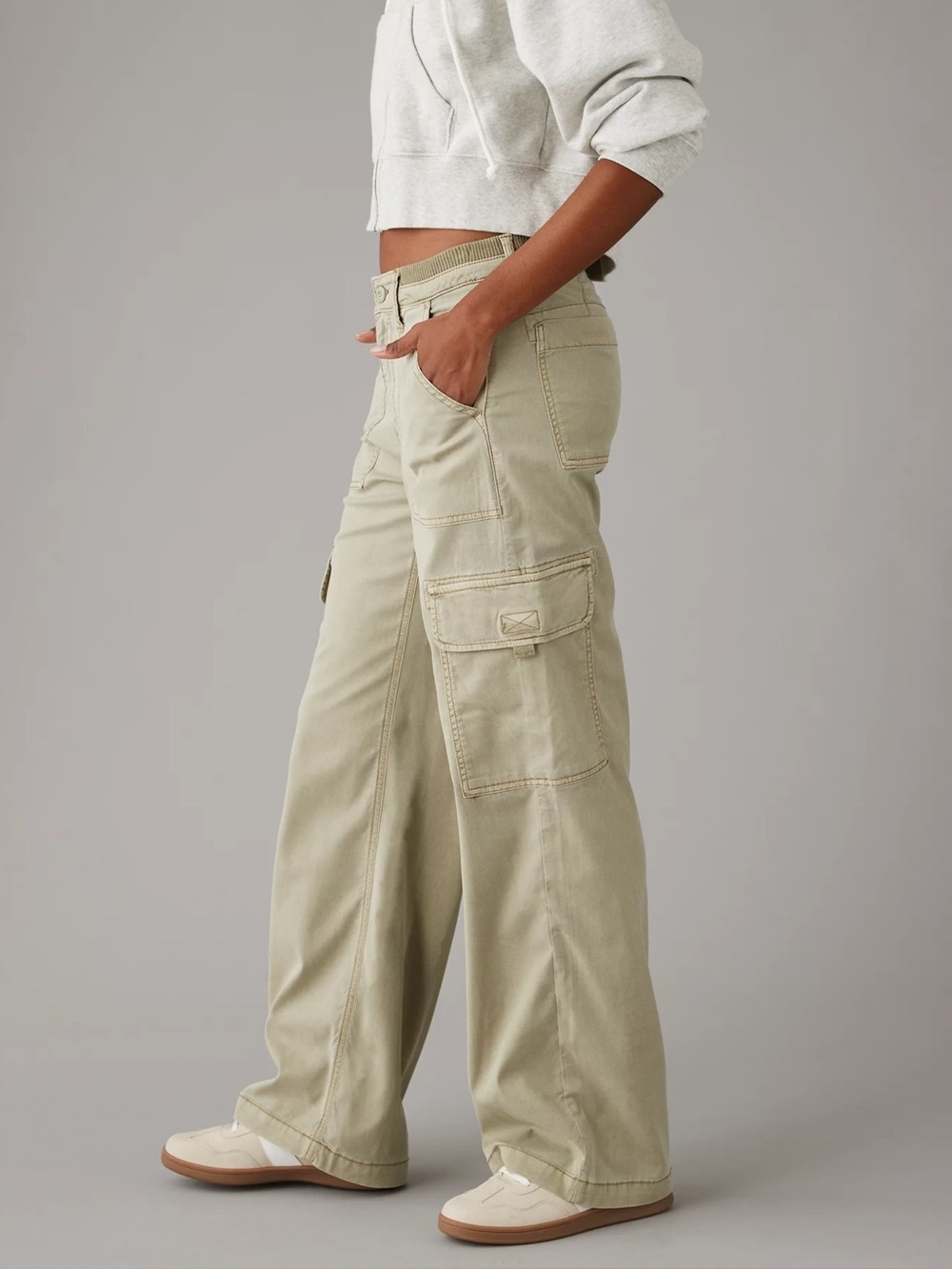 AE Dreamy Drape Stretch Cargo Super High-Waisted Baggy Wide-Leg Pant - Picture 1 of 6